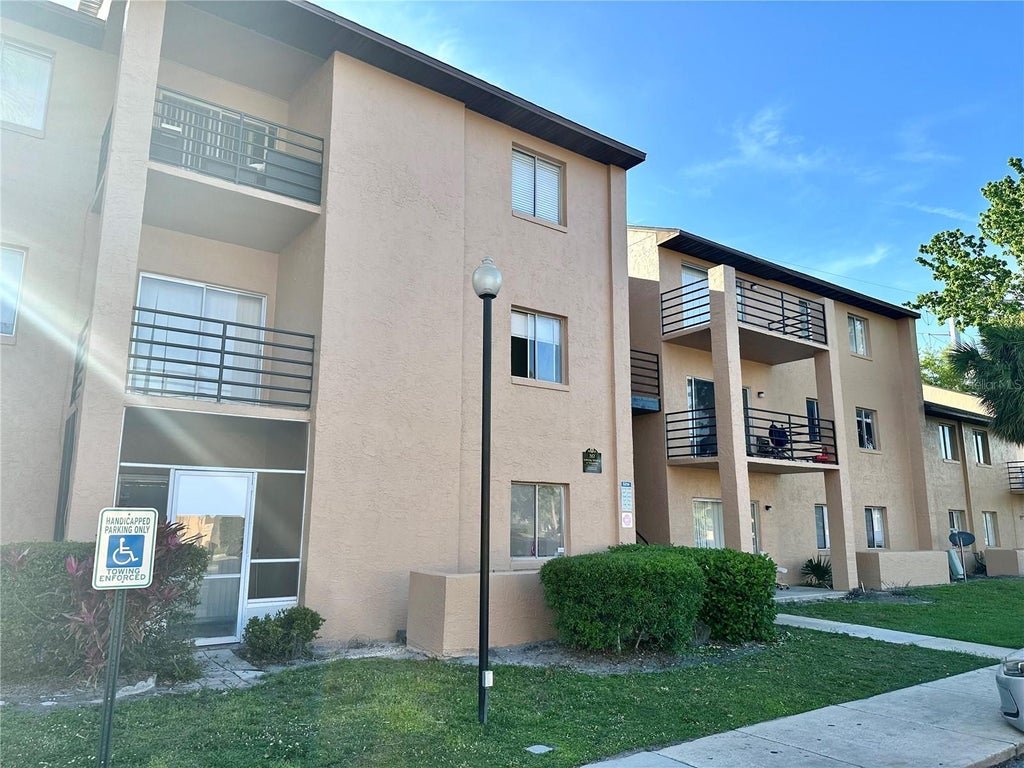 Photo of 5214 Via Hacienda Circle #A305, Orlando, FL 32839 (MLS # O6452560)