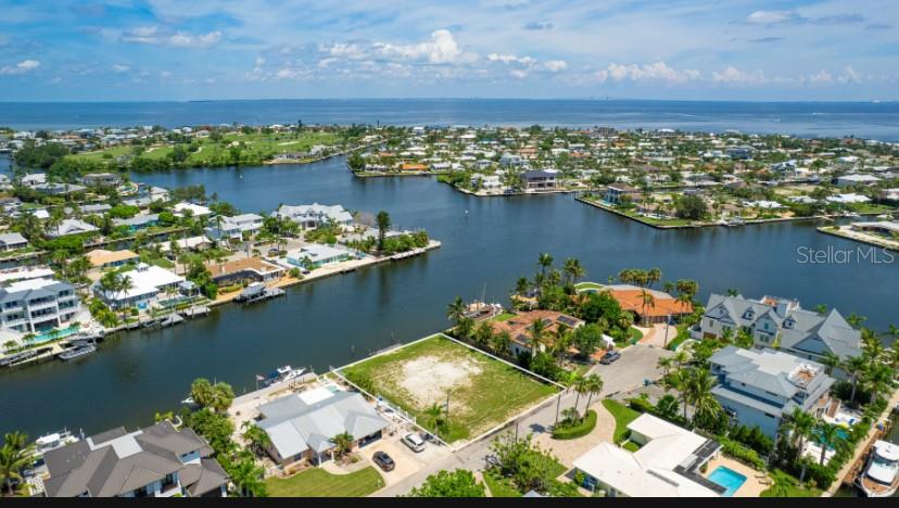 BAY PALMS ADD - Land