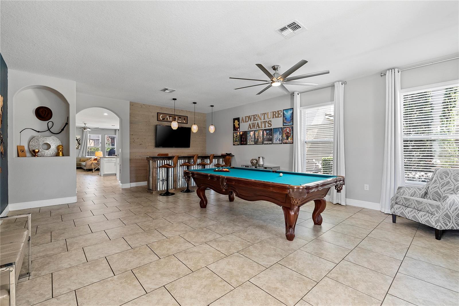 4200 OAKTREE DRIVE