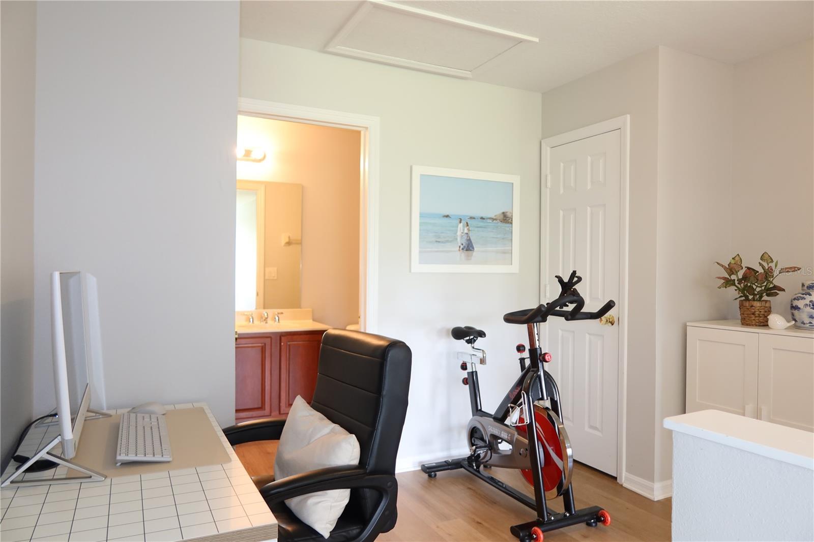 HAMMOCKS - Residential