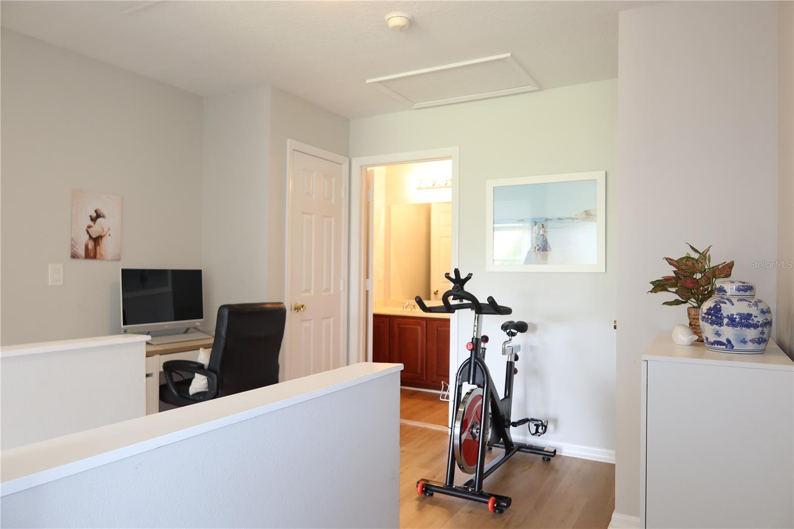 HAMMOCKS - Residential