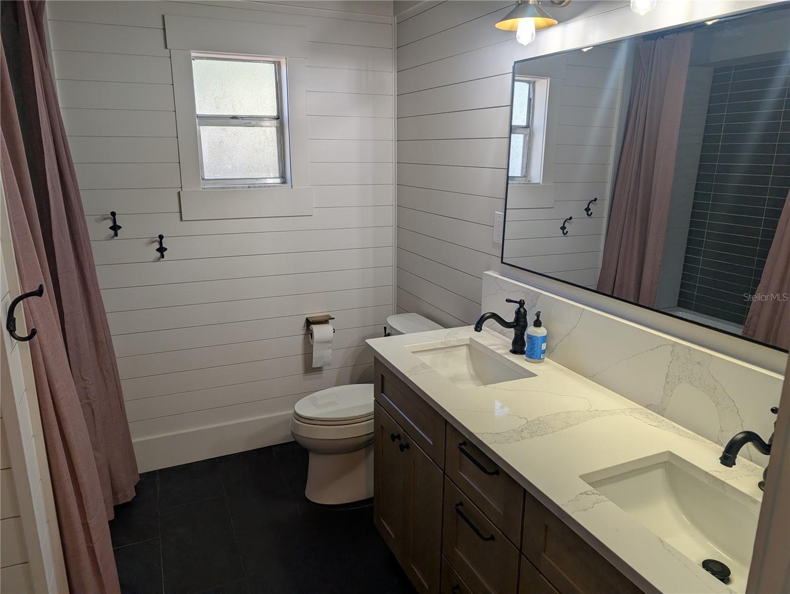 OAK RIDGE - Residential