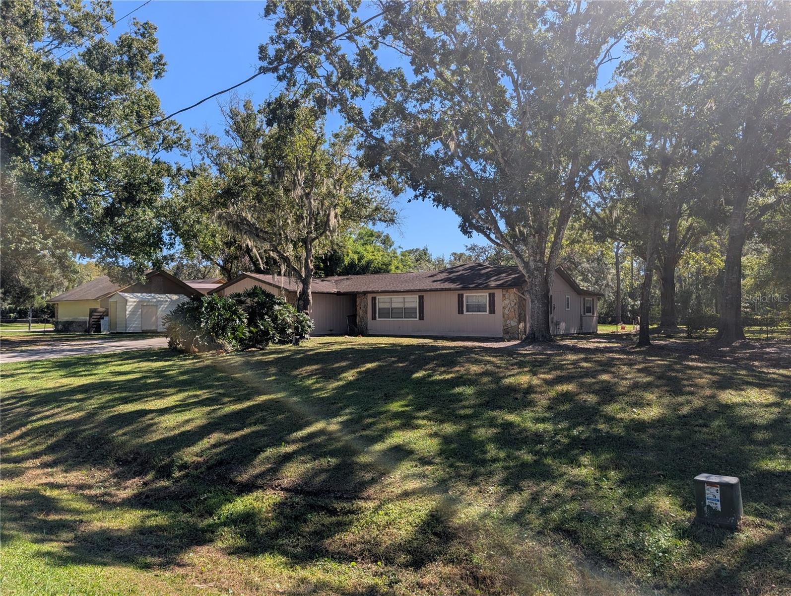 Just Updated! Oak Ridge Perfection on a 1.03 Non-HOA Acres.  Experience living in this bright, open-plan home backing a nature preserve. Kitchen: Oversized quartz island, custom cabinetry (storage galore!), premium Café appliances, and a full coffee/beverage bar setup (sink, and  fridge).
FLEXIBLE LIVING: Dedicated flex room with custom built-ins and two separate office spaces.
HIGH-END STYLE: Wood-look tile, cathedral ceilings, fireplace with salvaged beam mantle, and all-new doors, trim, and baseboards.
OUT DOOR OASIS: Newly refinished Pebble Tec pool surrounded by new pavers, a new paver patio great for entertaining, all set within a private, park-like 1.03-acre lot and surrounded on neighboring sides with 1" thick cypress privacy fencing. 
MOVE-IN-READY: Fully renovated main bath (deep tub, quartz vanity) and near-new bedroom carpets (no pets).  SMART READY: Most of electrical switches have been converted to smart switches.  Brand new outlets throughout. DON'T MISS THIS OPPORTUNITY!  SCHEDULE A SHOWING TODAY!