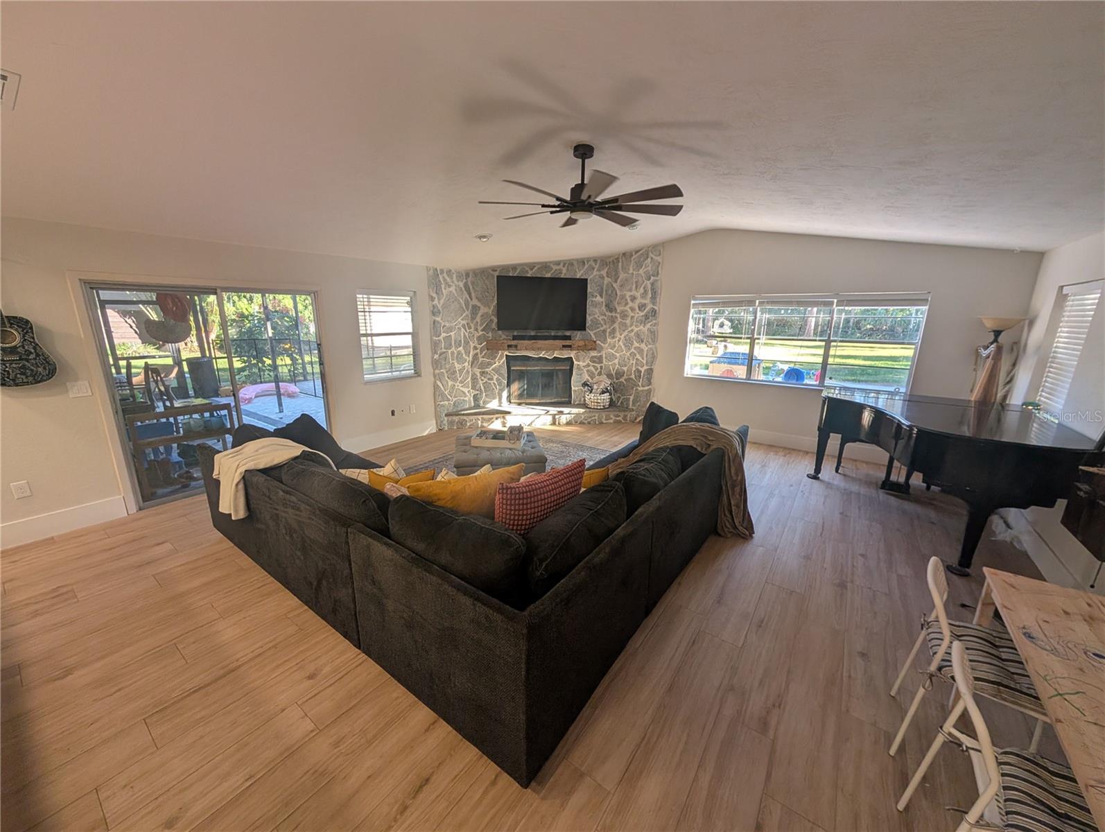 OAK RIDGE - Residential