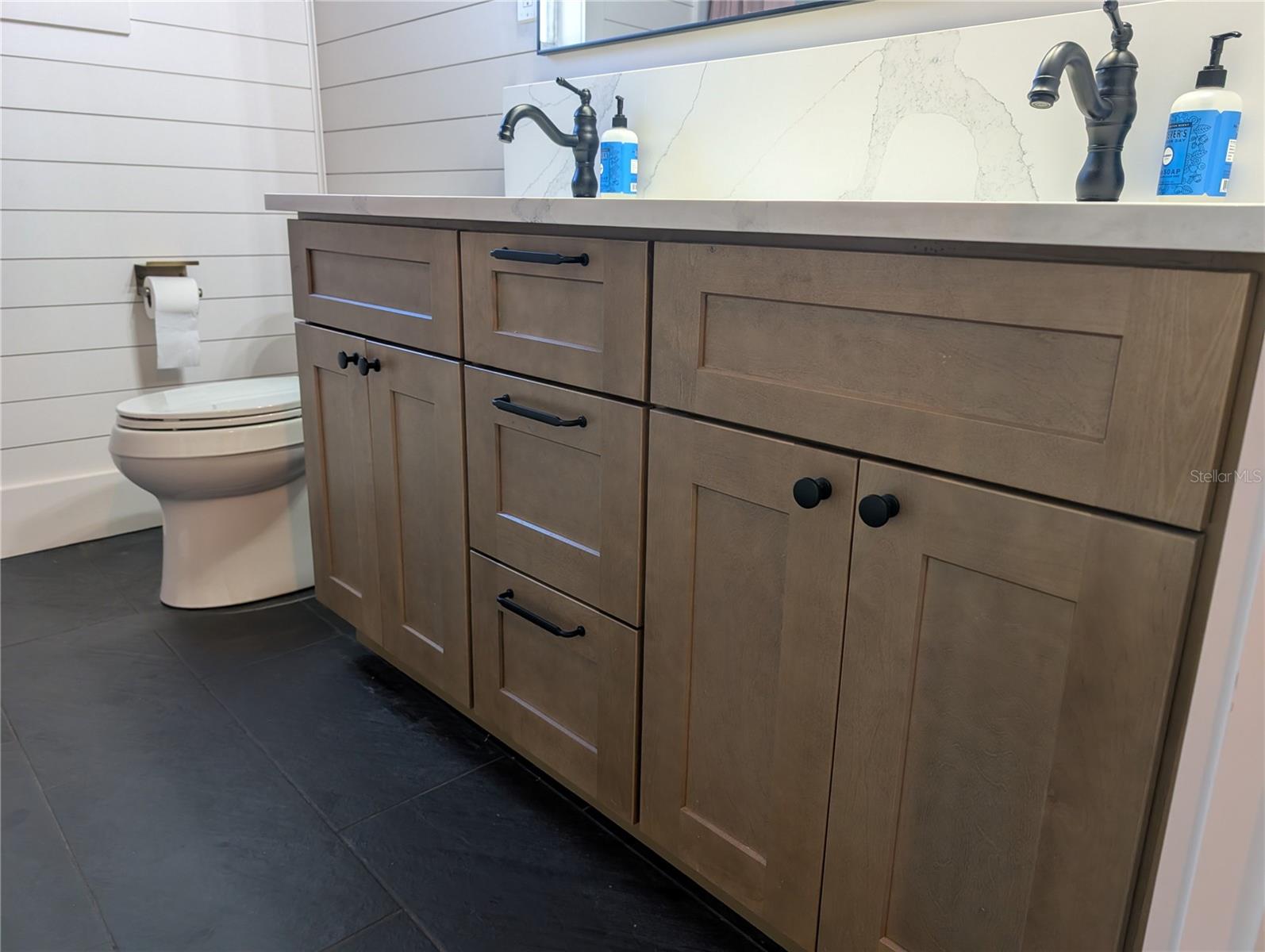 OAK RIDGE - Residential