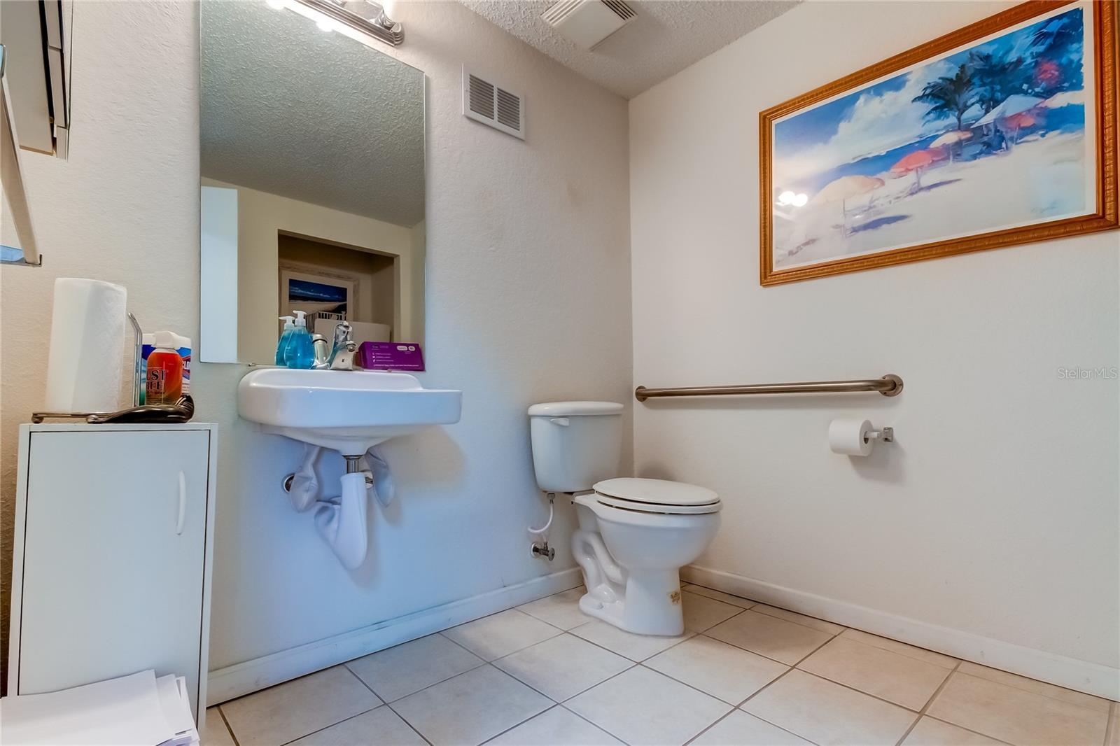 BELLE HAVEN UNIT B REP - Commercial Sale