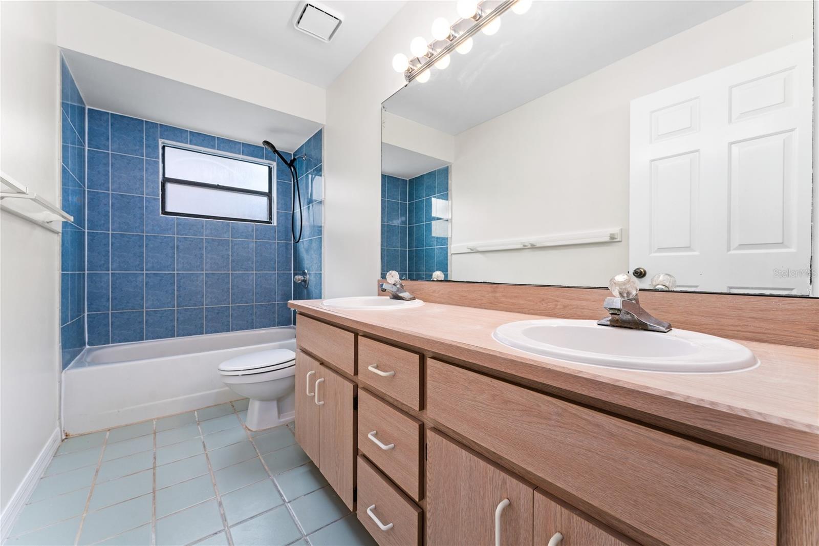 OAK FOREST UNIT 8 - Residential