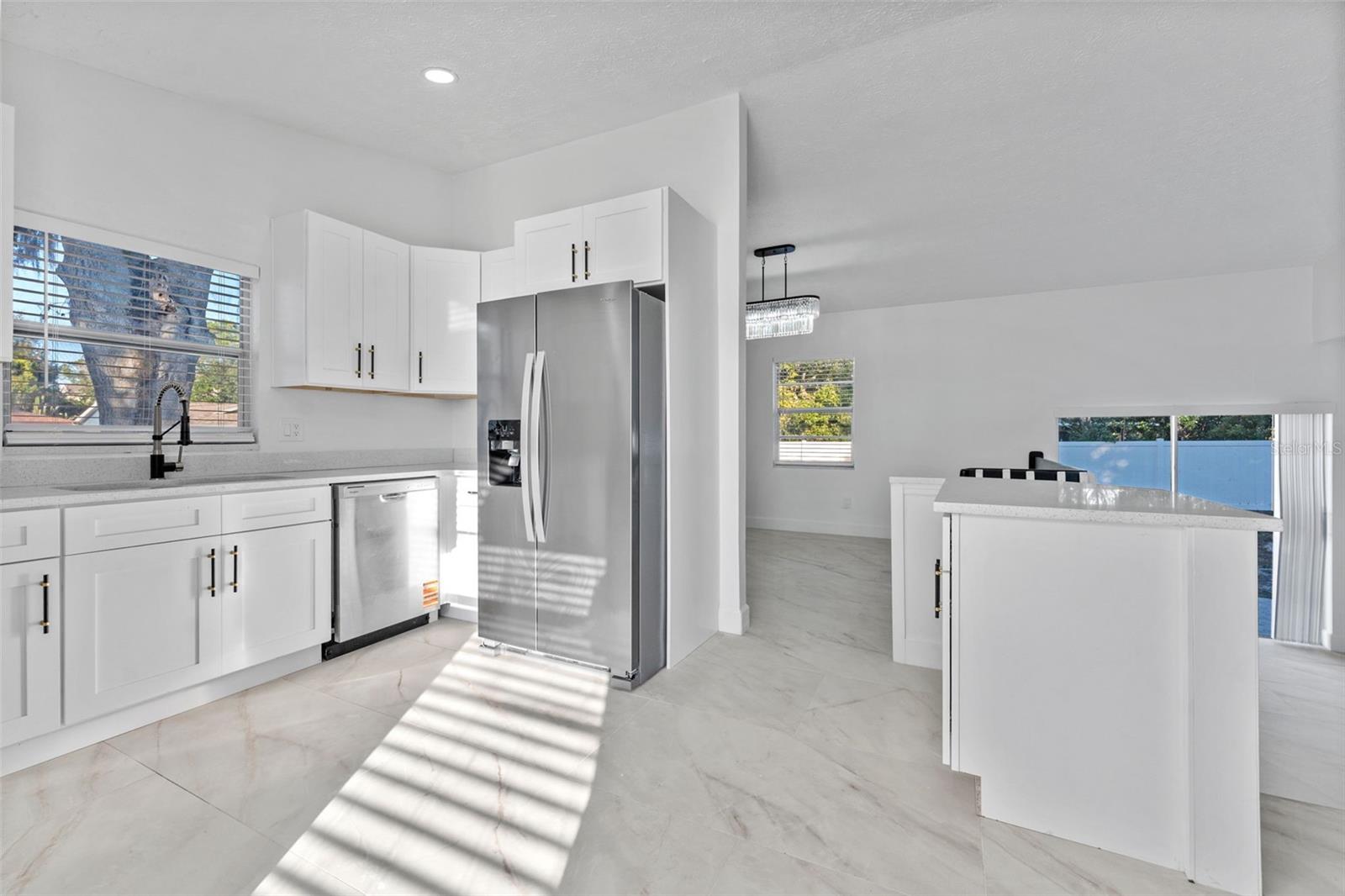 6502 SPANISH MOSS CIRCLE