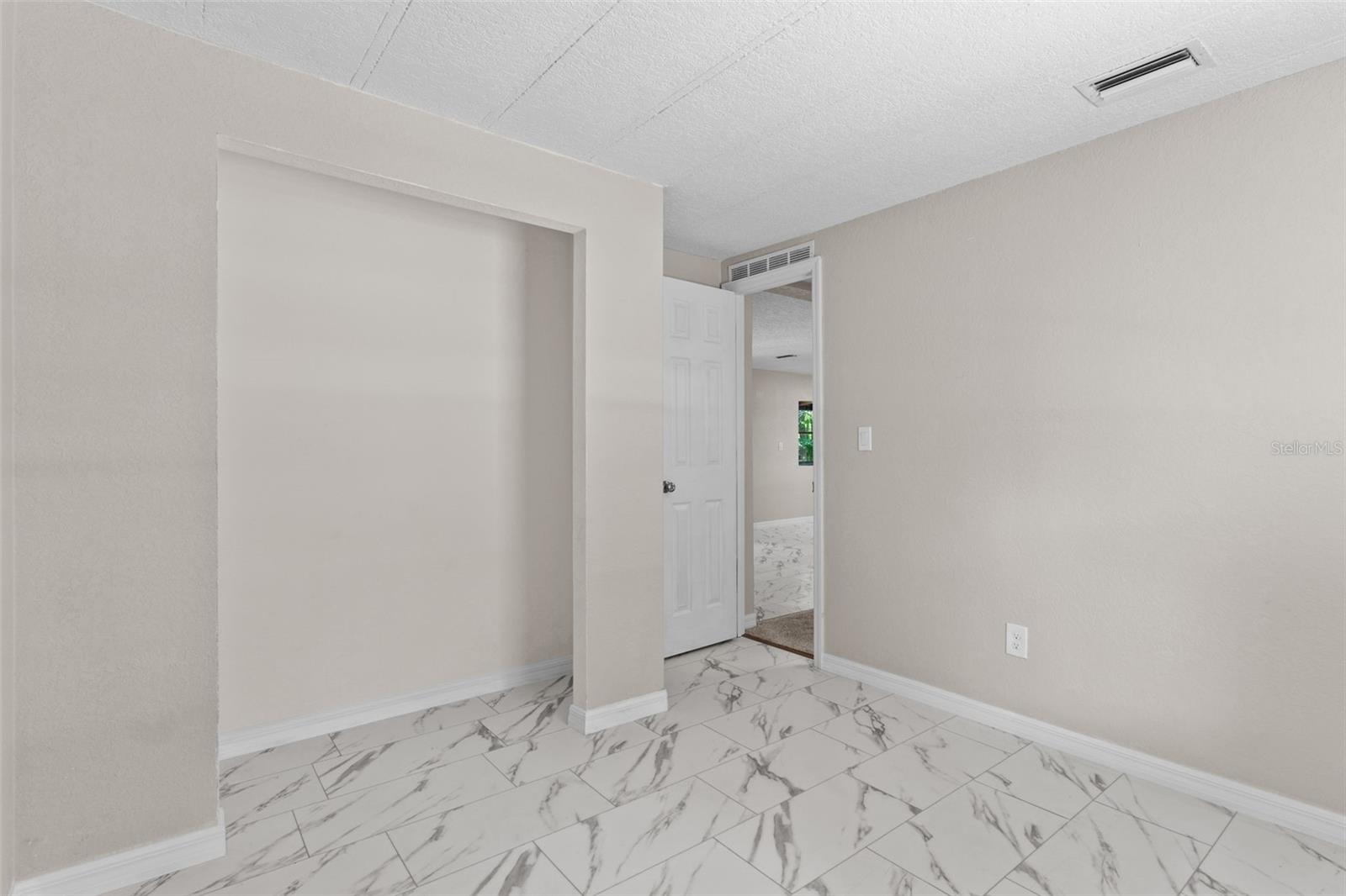 OLIVE PALM COMMUNITY - Residential