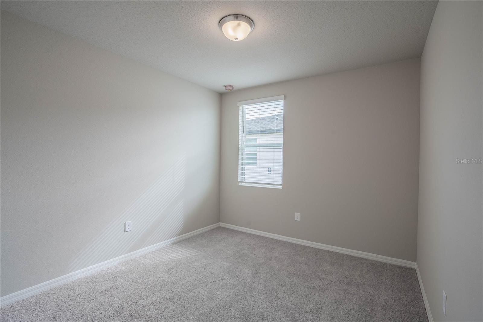 RESERVE/VAN OAKS PH 1 - Residential Lease