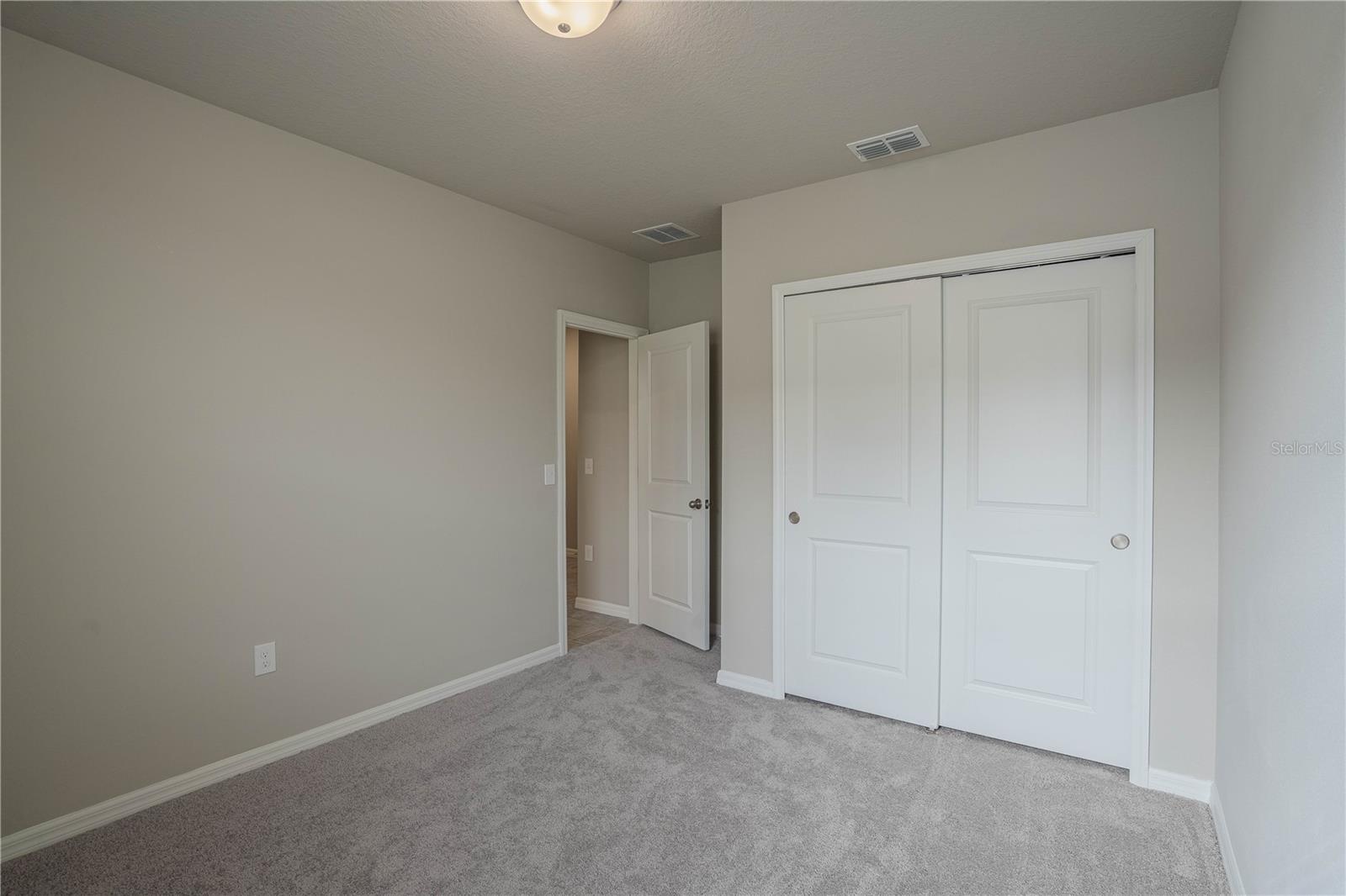 RESERVE/VAN OAKS PH 1 - Residential Lease