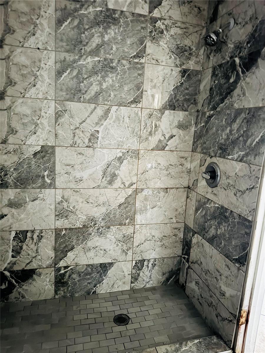 DELTONA LAKES UN 30 - Residential