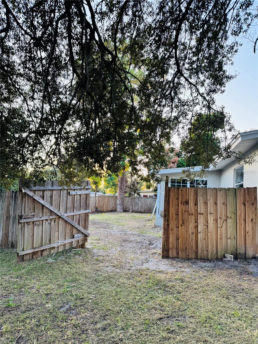 DELTONA LAKES UN 30 - Residential