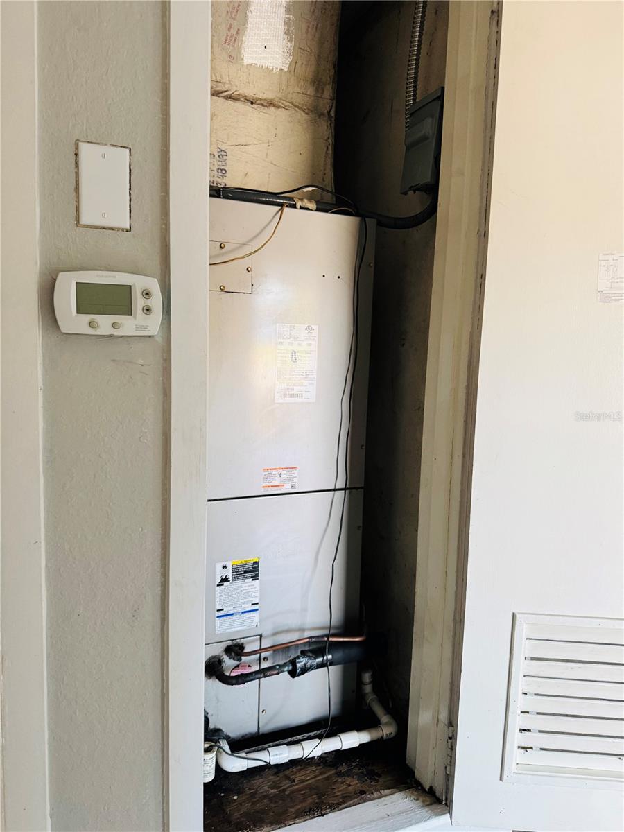 DELTONA LAKES UN 30 - Residential