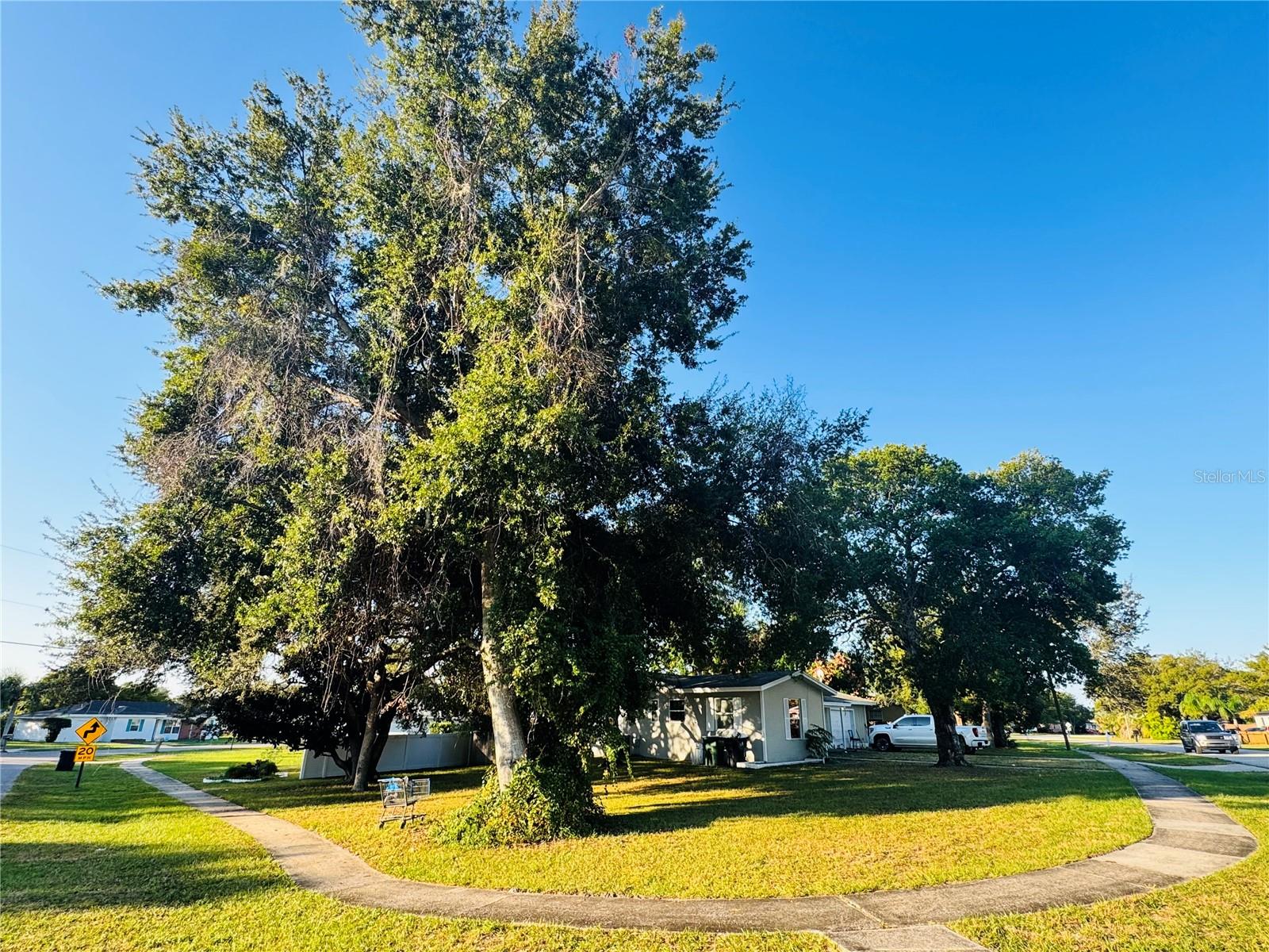 WELCOME HOME!
Beautifully maintained 3-bedroom, 2-bath home with 1,800 sq. ft., with a garage, NO HOA, and situated on a desirable CORNER LOT. The roof is just two years old, offering peace of mind.
Bright, naturally lit rooms with a spacious open layout offer both comfort and style. This is a true diamond in the rough—just waiting to shine again with your personal touch and design vision.
Whether you’re a first-time buyer, a growing family, or an investor, this home offers endless potential and timeless appeal.
Give us a call to set up your private tour—we’d love to show you around and help you make this home yours!