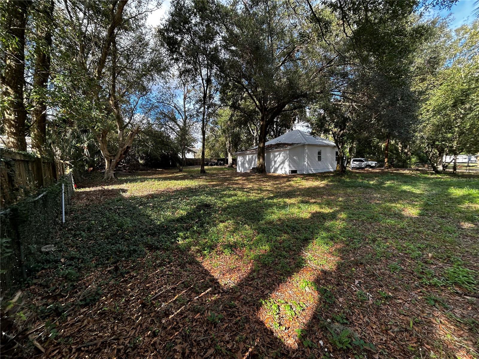 CLARKES 1ST ADD TO ALACHUA - Residential