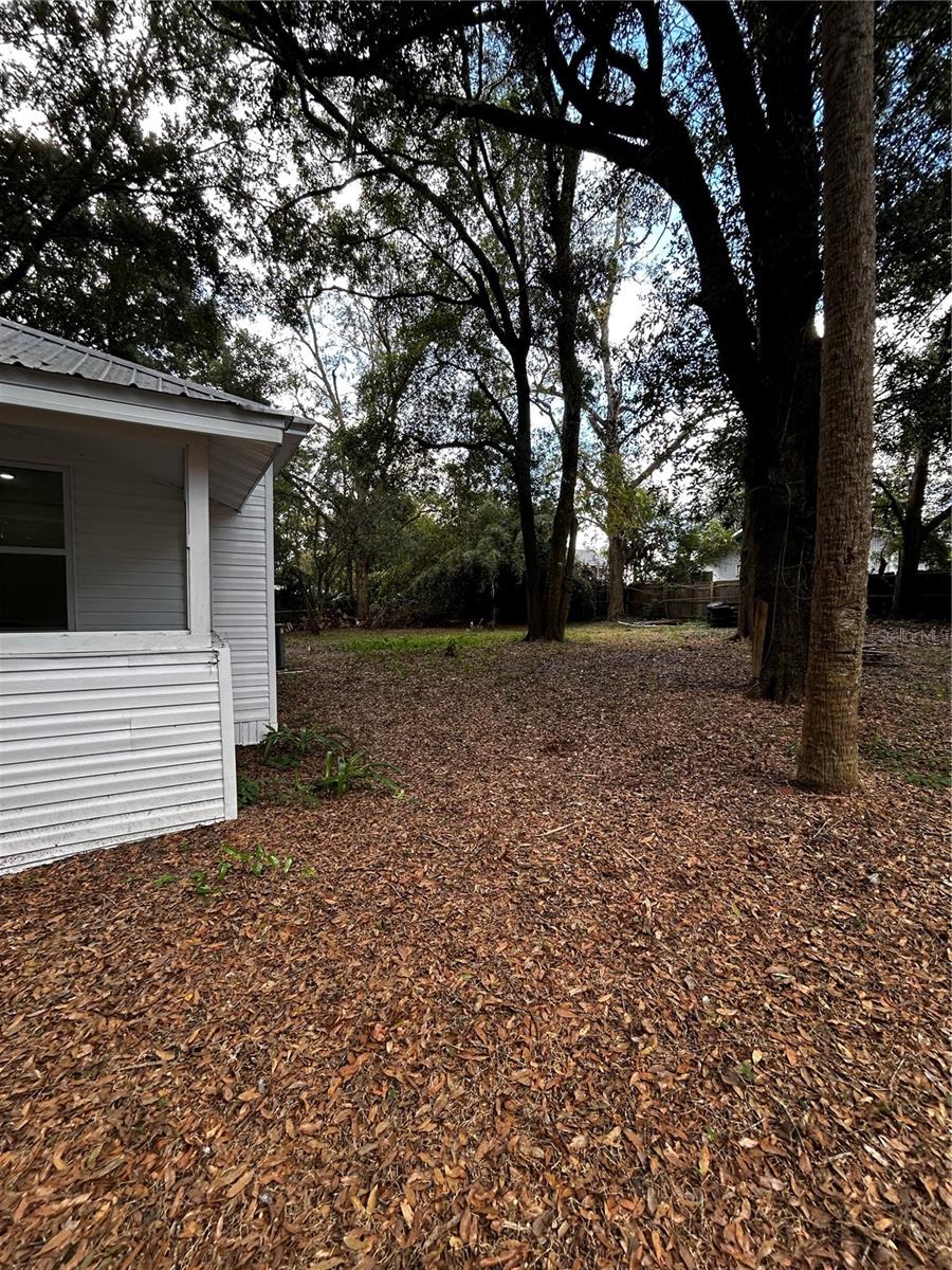 CLARKES 1ST ADD TO ALACHUA - Residential