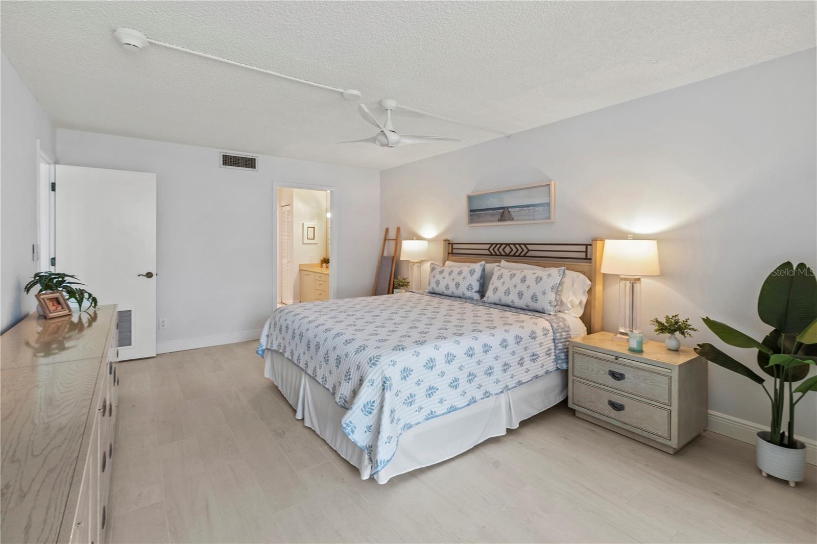 BAYPORT BCH & TEN PH D - Residential Lease