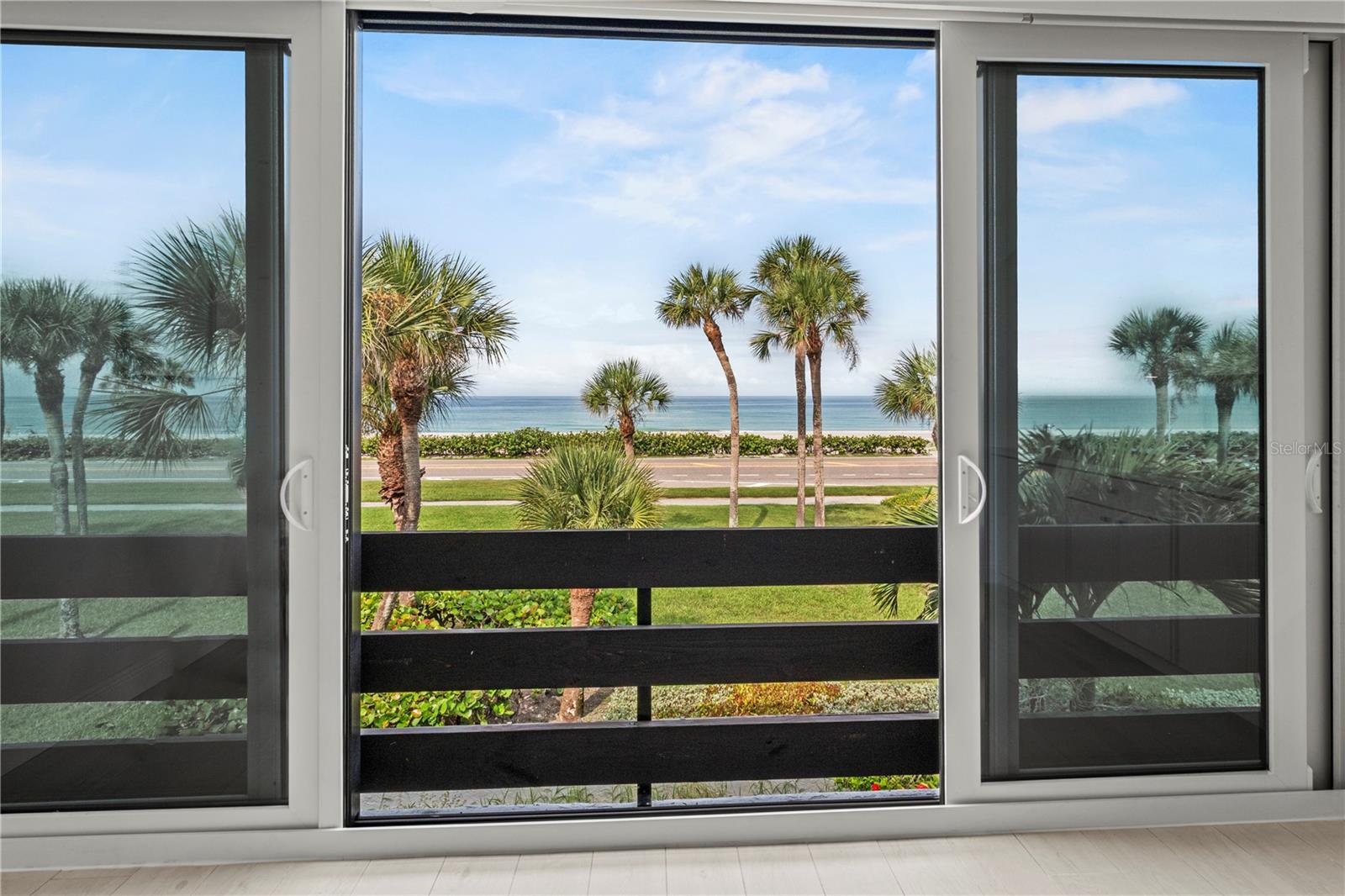 BAYPORT BCH & TEN PH D - Residential Lease