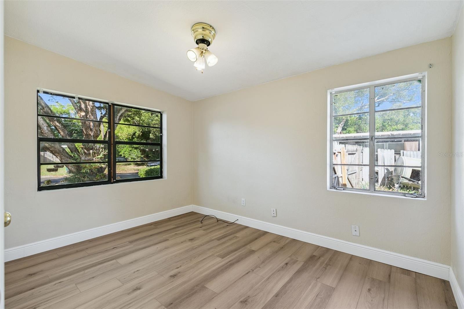 AZALEA PARK REP - Residential