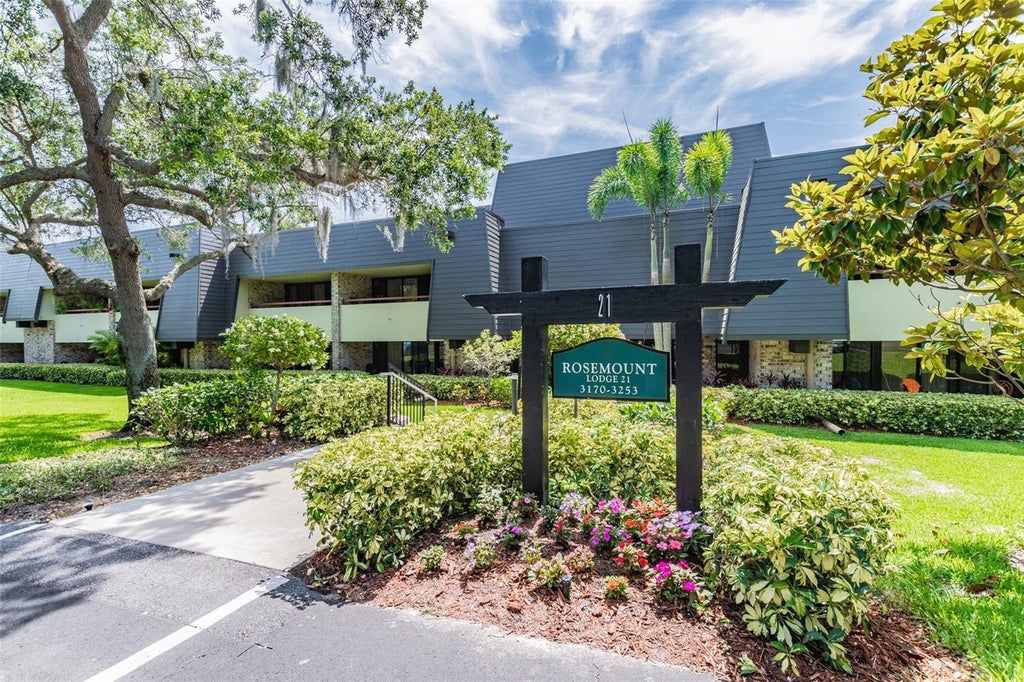 Photo of 36750 Us Highway 19 #21305, Palm Harbor, FL 34684 (MLS # TB8546788)
