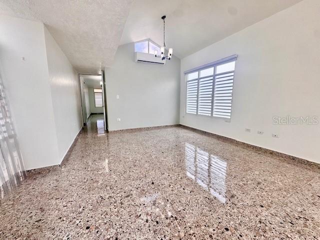 URB. MIRADERO - Residential