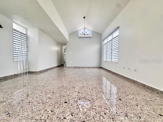 URB. MIRADERO - Residential