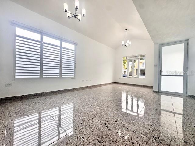 URB. MIRADERO - Residential