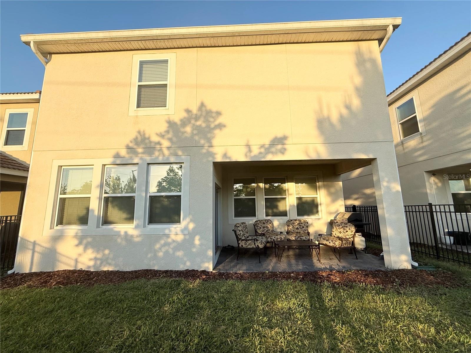 1048 DOWNSWING PLACE