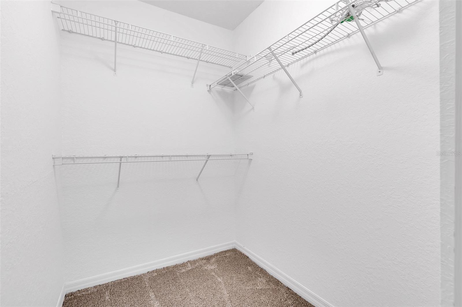 THE VILLAGE AT TOWNPARK OR2057/3888 - Residential Lease