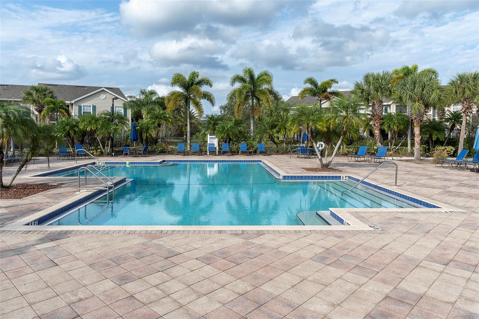 THE VILLAGE AT TOWNPARK OR2057/3888 - Residential Lease