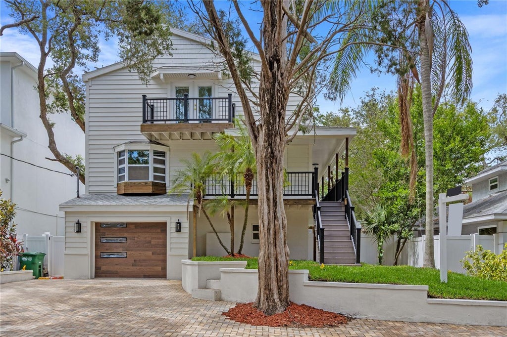 Photo of 3232 W Oakellar Avenue, Tampa, FL 33611 (MLS # S5157210)