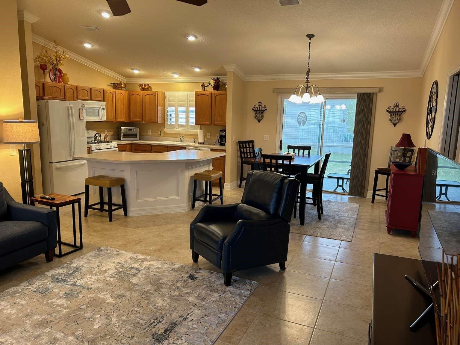 310 KNOLL PLACE