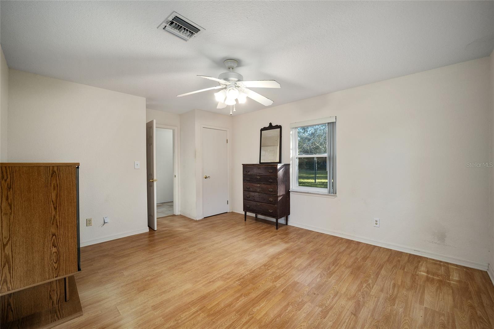 PEGRAM LAKE - Residential