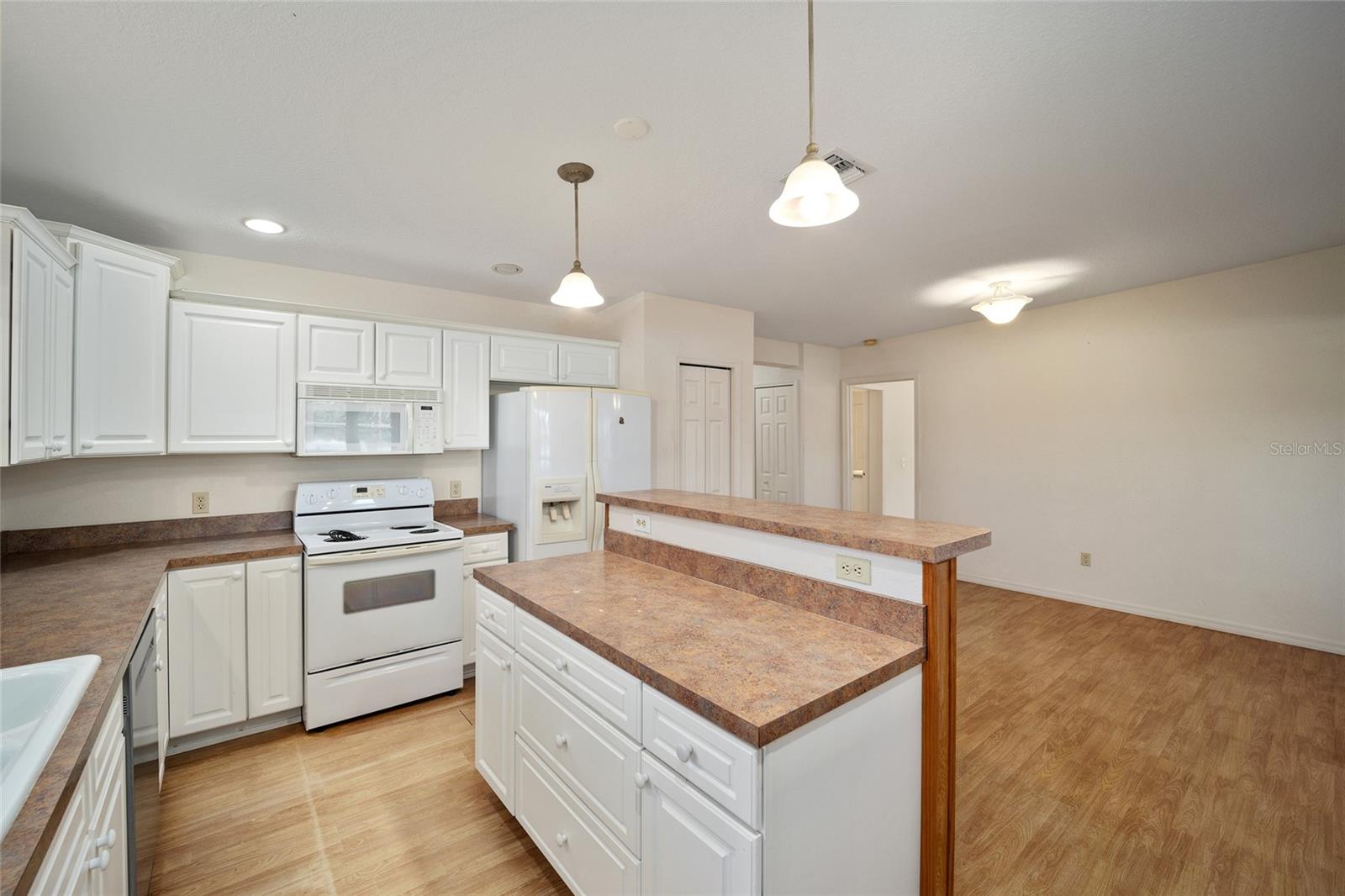 PEGRAM LAKE - Residential