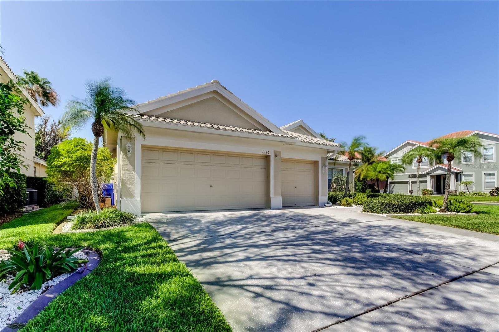2220 ELIZABETH WAY
