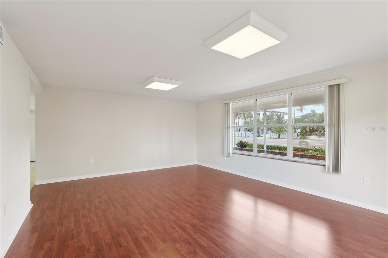 BELLEAIR BEACH YACHT CLUB ESTATES - Residential