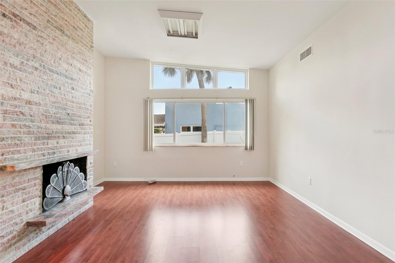 BELLEAIR BEACH YACHT CLUB ESTATES - Residential