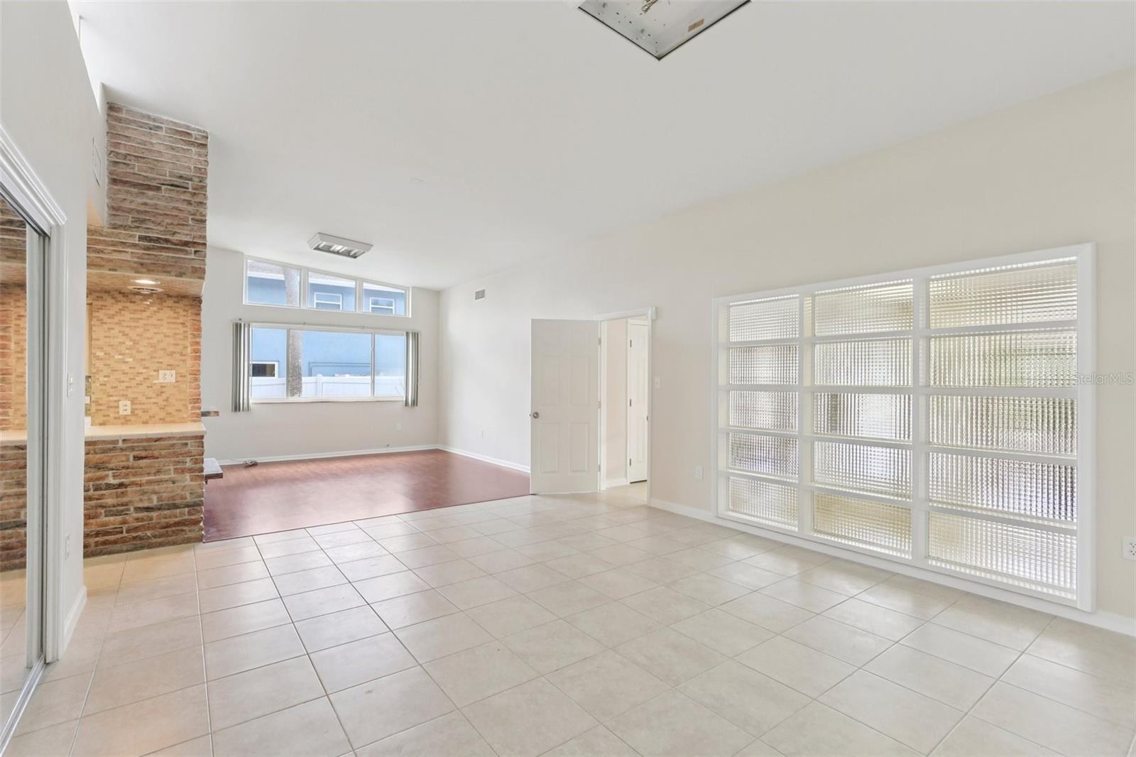 BELLEAIR BEACH YACHT CLUB ESTATES - Residential