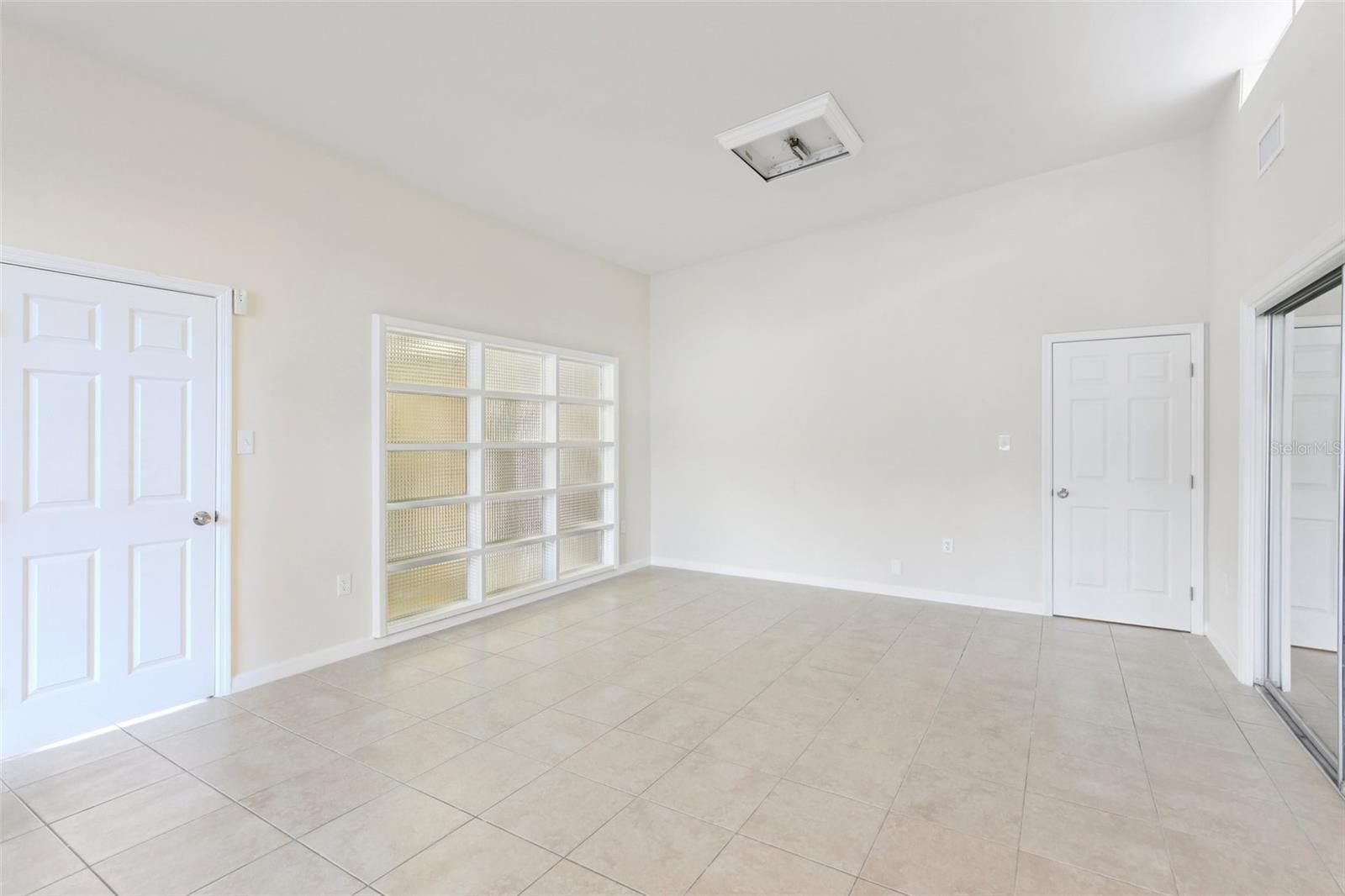 BELLEAIR BEACH YACHT CLUB ESTATES - Residential