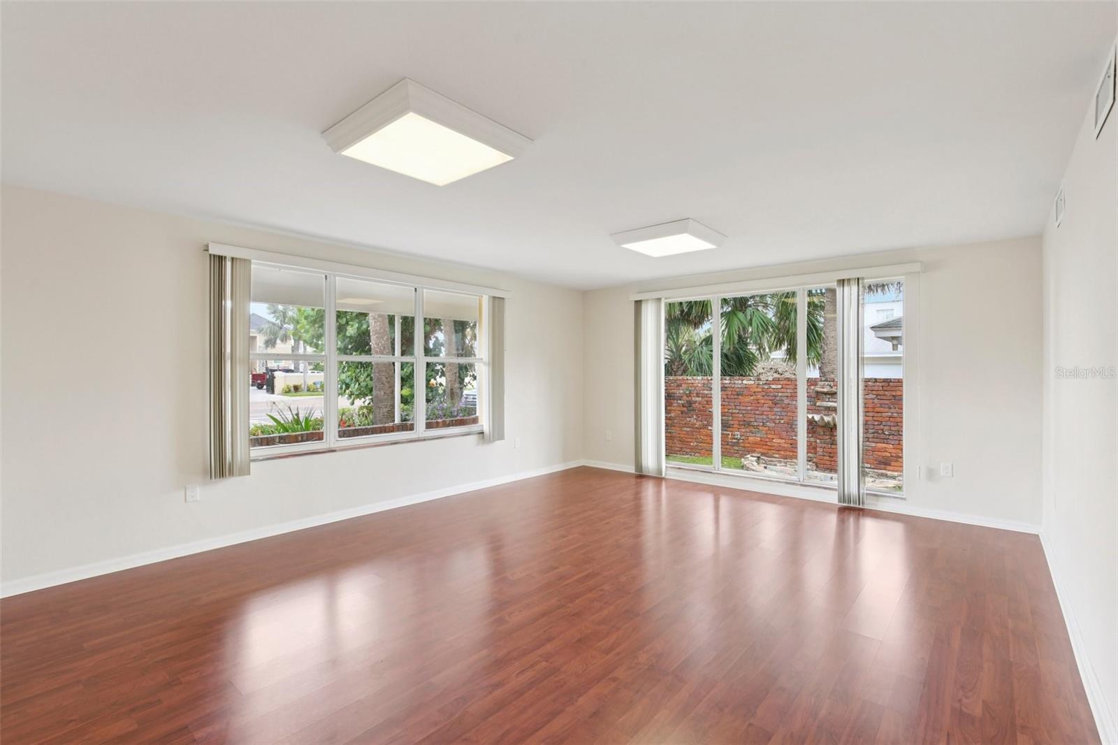 BELLEAIR BEACH YACHT CLUB ESTATES - Residential