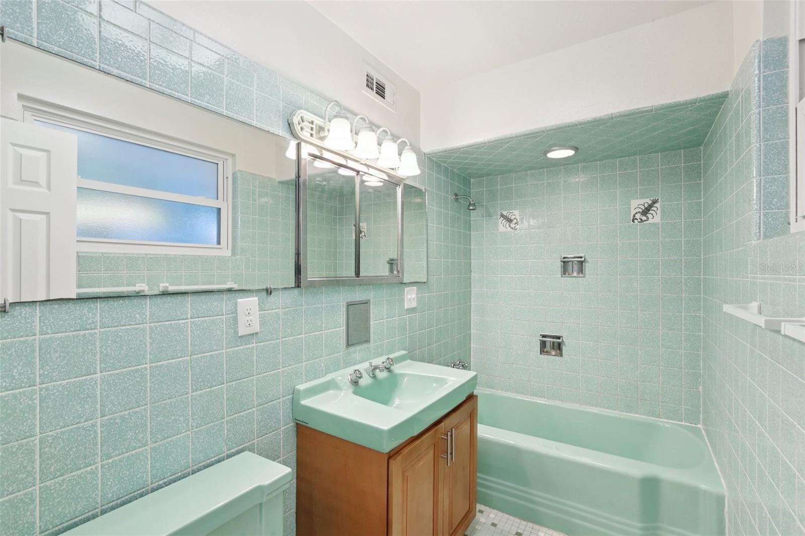 BELLEAIR BEACH YACHT CLUB ESTATES - Residential