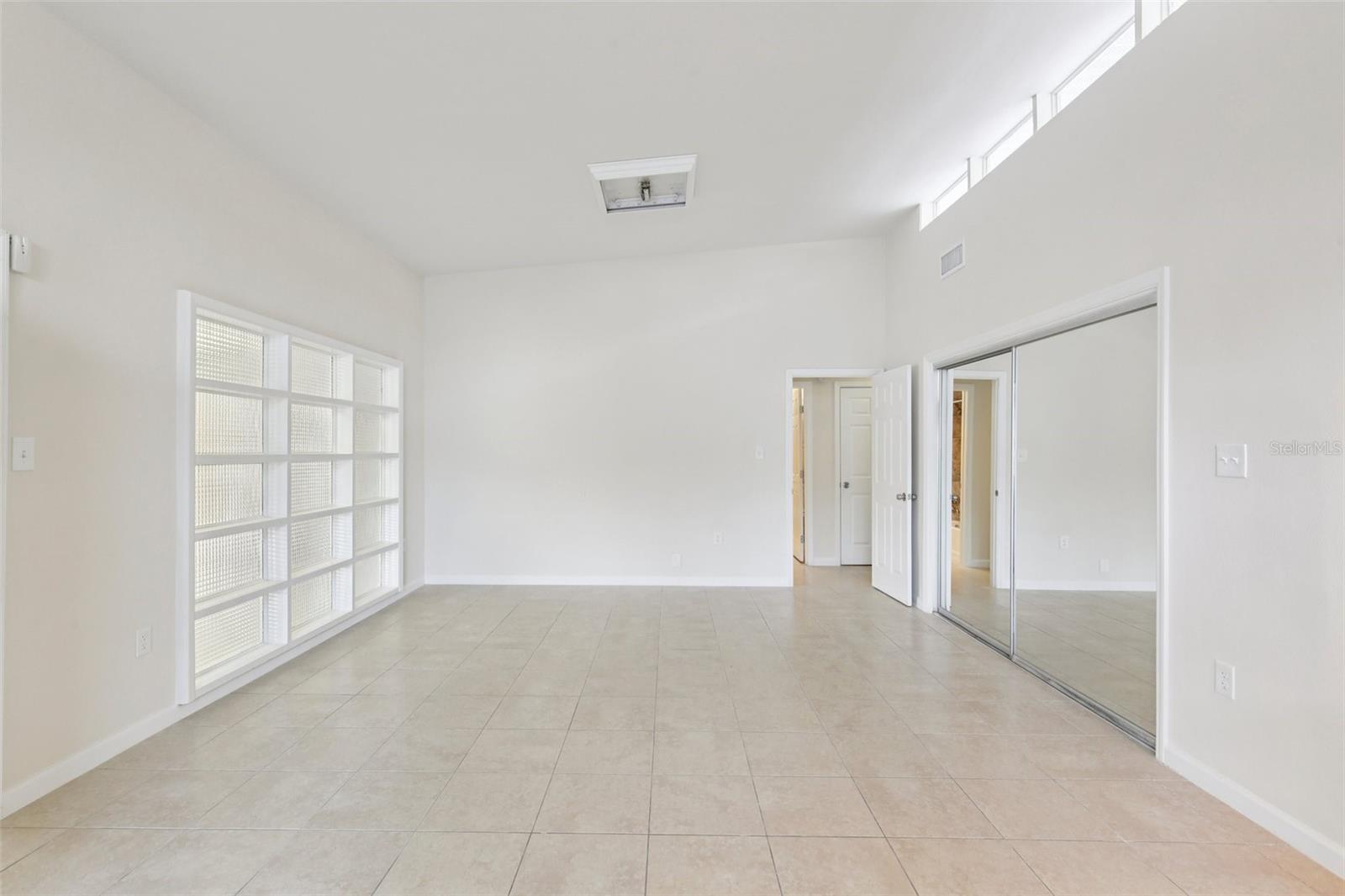 BELLEAIR BEACH YACHT CLUB ESTATES - Residential