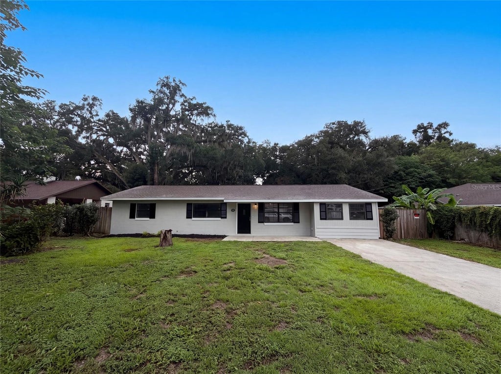 Photo of 6520 NW 61st Court, Ocala, FL 34482 (MLS # O6431155)