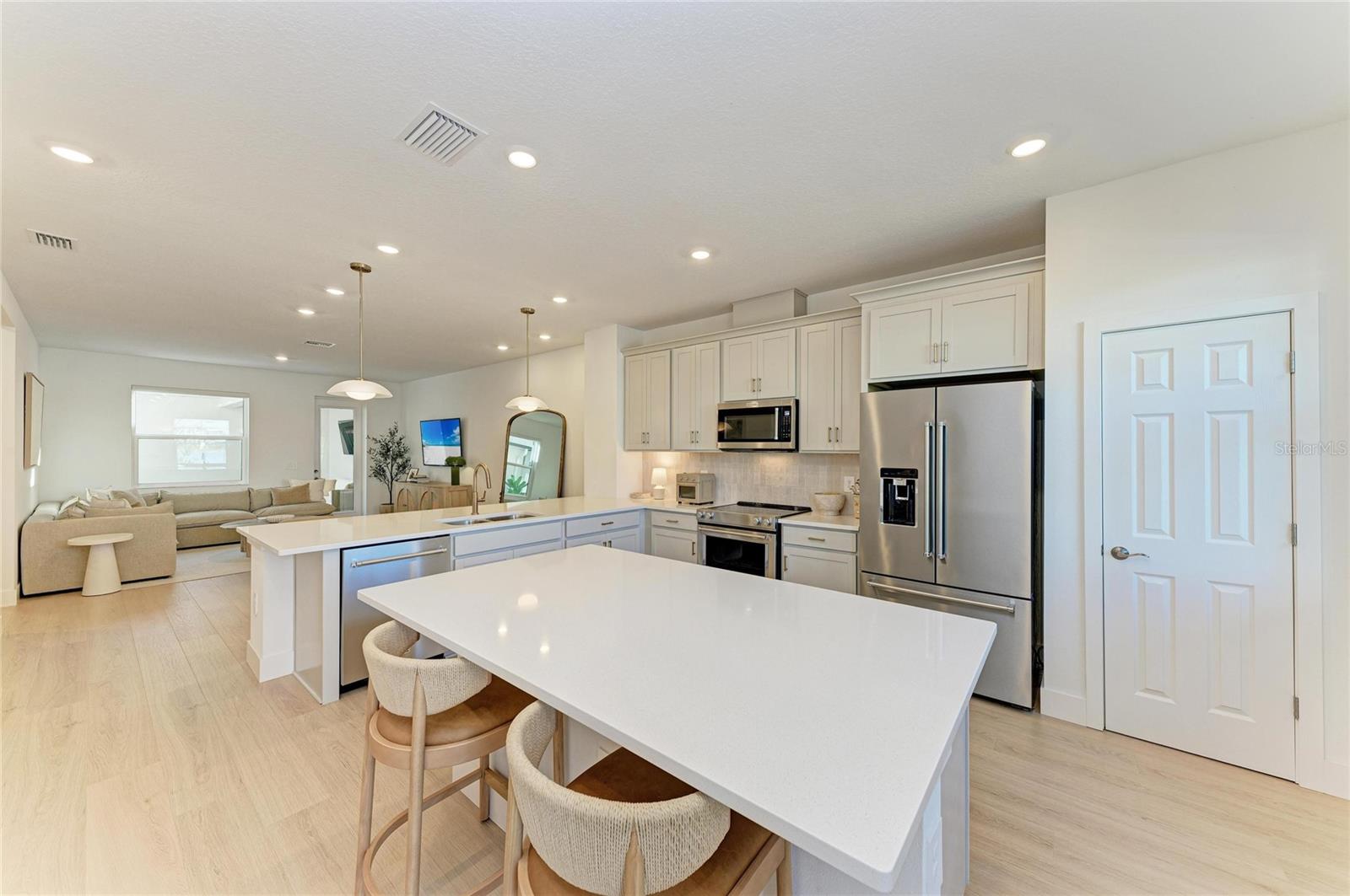 NAUTIQUE/WATERSIDE - Residential