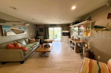 REGENCY CONDO - Residential