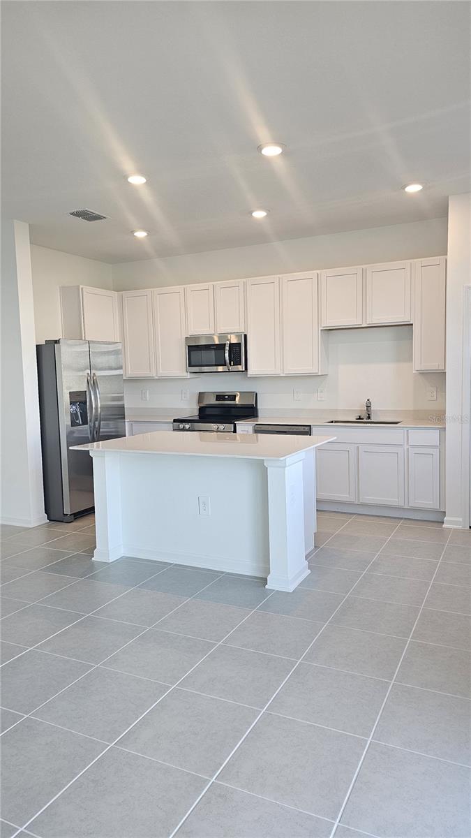 WESTVIEW POD A PH 3 - Residential Lease