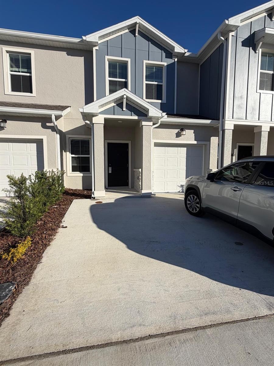 WESTVIEW POD A PH 3 - Residential Lease