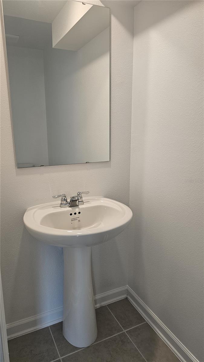 WESTVIEW POD A PH 3 - Residential Lease