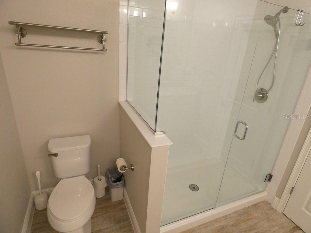 BAYSIDE TERRACE - Residential